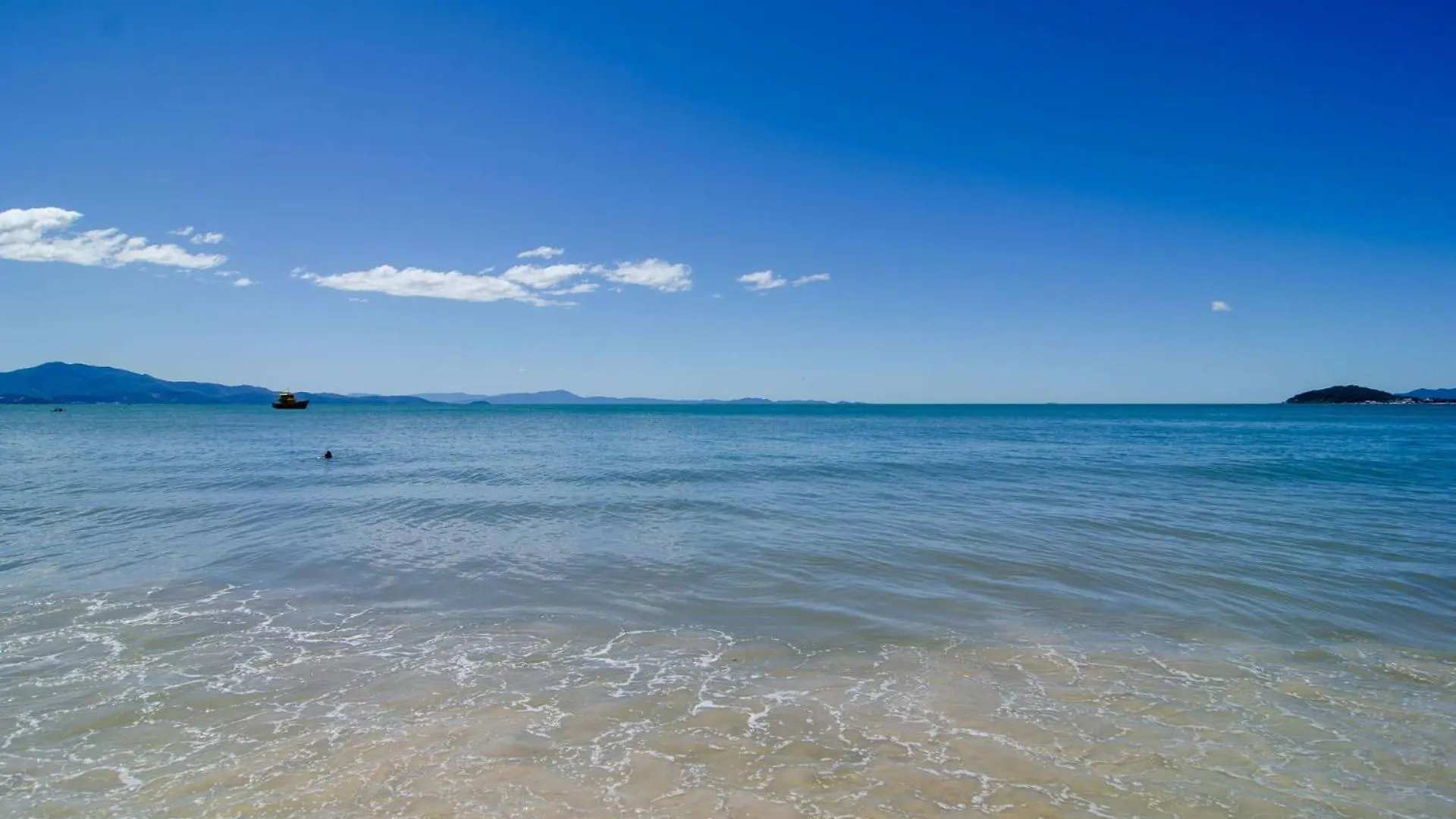 Apartment Sossego Na Quadra Do Mar Em Canasvieiras Aq2143 Florianopolis Brazil